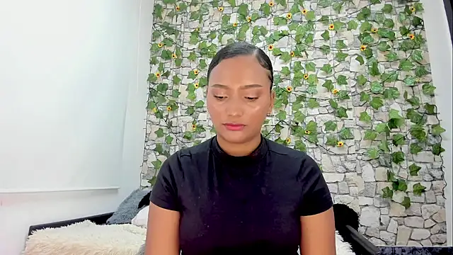 Snapshot of Pandora_gu chatting on 02.02.25 Pandora gu online show from 02.02.25