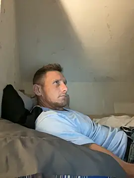 aaronmc311840 online show from 10.04.25