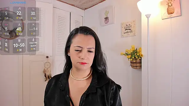 anaruiz  online show from 02.18.25