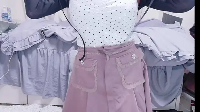 Snapshot of _chanMOMO_ chatting on 09.15.25 chanMOMO online show from 09.15.25