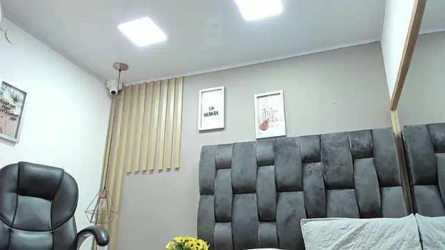 camila  herrera online show from 12.21.24