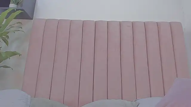 camila  herrera online show from 02.06.25