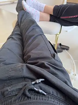 Snapshot of Soinanai chatting on 10.29.25 Soinanai online show from 10.29.25