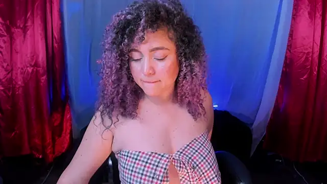 Snapshot of Kateryn_ chatting on 03.22.25 Kateryn online show from 03.22.25