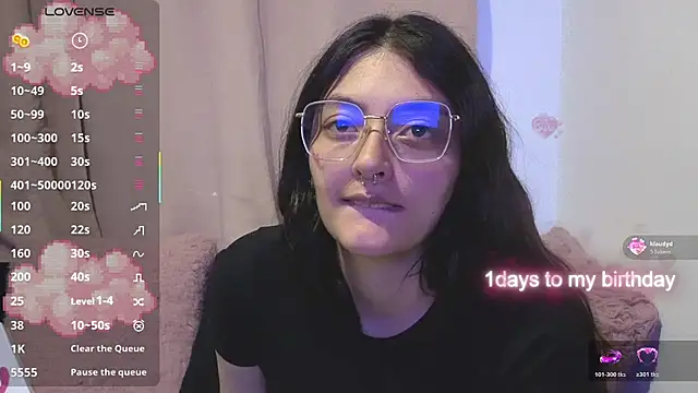 lessliee22  online show from 05.12.26