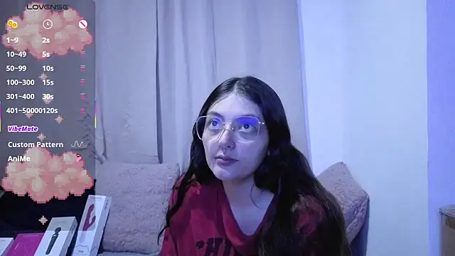 Snapshot of lessliee22_ chatting on 06.30.26 lessliee22 online show from 06.30.26