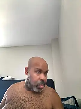 Snapshot of ChiRaqb8 chatting on 09.29.25 ChiRaqb8 online show from 09.29.25