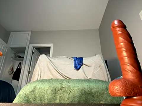 Snapshot of ChiRaqb8 chatting on 10.11.25 ChiRaqb8 online show from 10.11.25