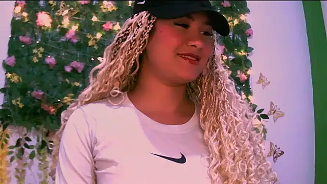 Crysrus online show from 11.13.25