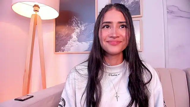 lara madisson online show from 02.18.25