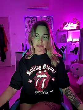 Lara Bergmann online show from 11.27.25