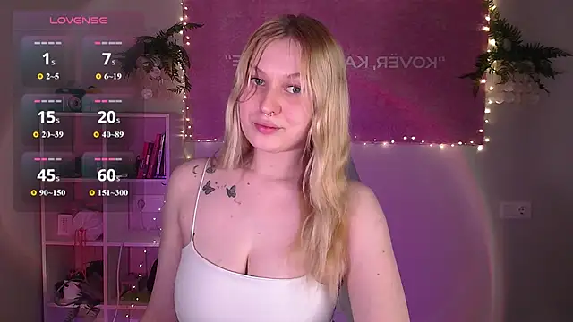 Snapshot of EmiliaDuchess chatting on 02.26.26 EmiliaDuchess online show from 02.26.26