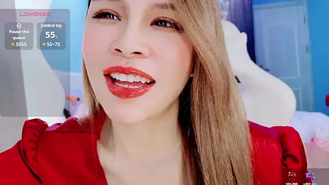 HU131452 online show from 12.05.24