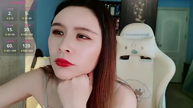 HU131452 online show from 05.06.26