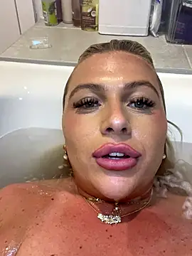 Arabellalee23 online show from 11.28.25