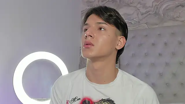 Kev jenner online show from 09.13.25