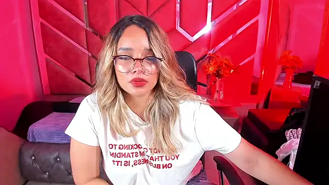 Olivia Fox69 online show from 10.17.25