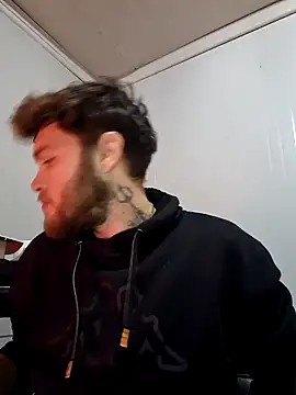 Snapshot of Franso13 chatting on 12.14.24 Franso13 online show from 12.14.24