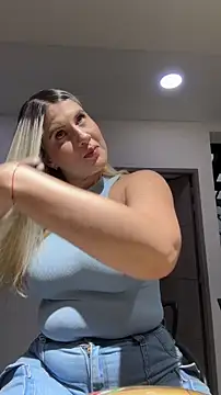 EmiilyAdams  online show from 03.11.26