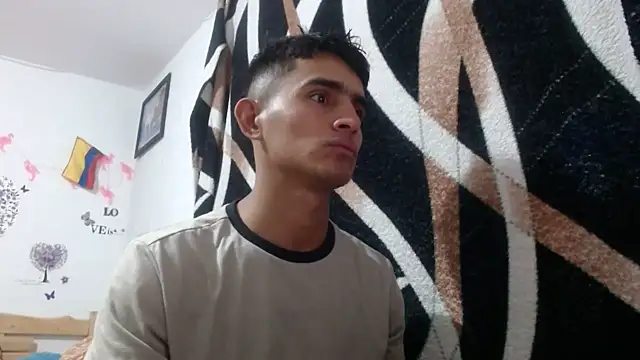 Snapshot of maria_and_angel chatting on 12.04.24 maria and angel online show from 12.04.24