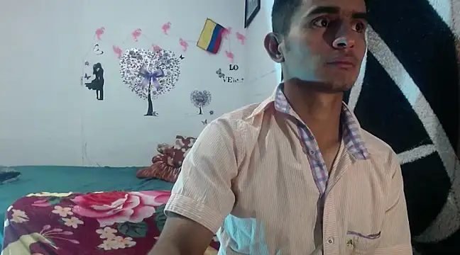 Snapshot of maria_and_angel chatting on 12.15.24 maria and angel online show from 12.15.24