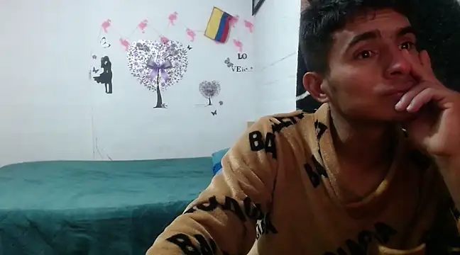 Snapshot of maria_and_angel chatting on 12.18.24 maria and angel online show from 12.18.24