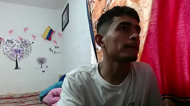 Snapshot of maria_and_angel chatting on 01.19.25 maria and angel online show from 01.19.25