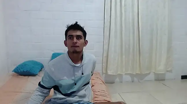 Snapshot of maria_and_angel chatting on 01.31.25 maria and angel online show from 01.31.25