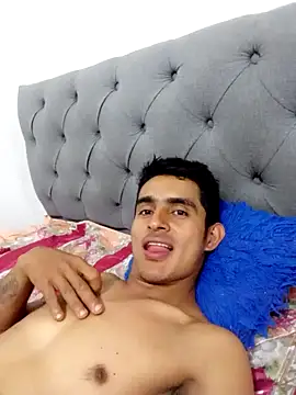 Snapshot of maria_and_angel chatting on 03.05.25 maria and angel online show from 03.05.25