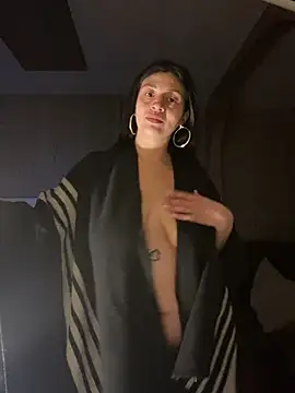 kriztal pretty online show from 12.08.24