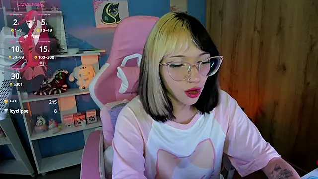 Artic love online show from 03.13.25