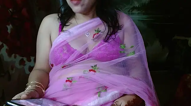 Snapshot of LOVERIAKOL chatting on 12.13.24 LOVERIAKOL online show from 12.13.24