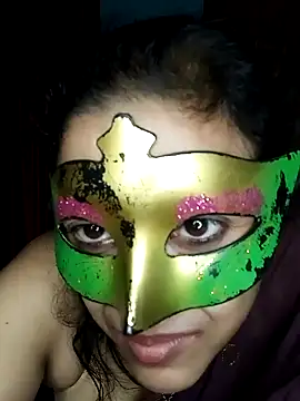 Snapshot of LOVERIAKOL chatting on 01.14.25 LOVERIAKOL online show from 01.14.25