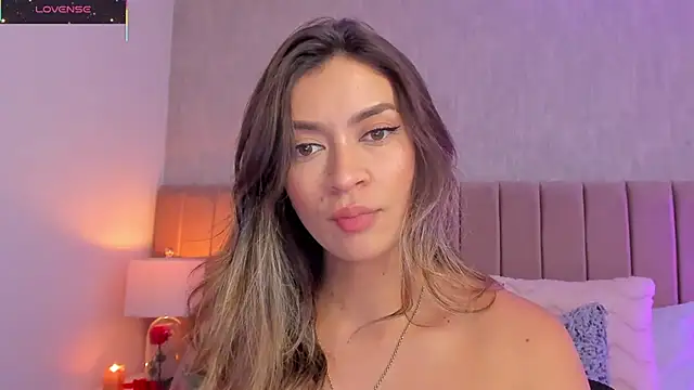 Snapshot of Victoria_romanox chatting on 03.08.25 Victoria romanox online show from 03.08.25