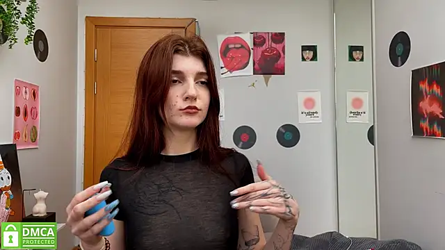 Snapshot of Bunny_ShyGirl chatting on 02.13.25 Bunny ShyGirl online show from 02.13.25