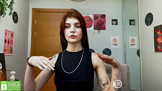 Snapshot of Bunny_ShyGirl chatting on 02.15.25 Bunny ShyGirl online show from 02.15.25