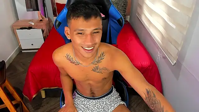 Backsex boy online show from 10.28.25