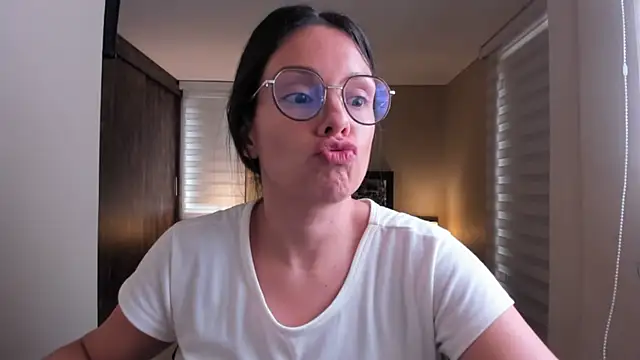 anabel 025 online show from 01.03.25