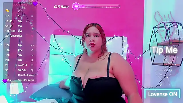 Alanna hot3 online show from 02.28.25