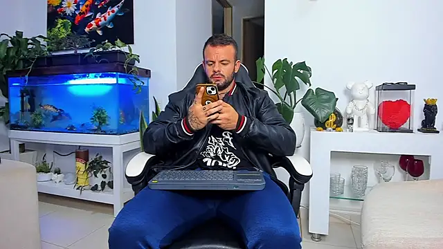 Johnnygrayson1 online show from 11.08.25