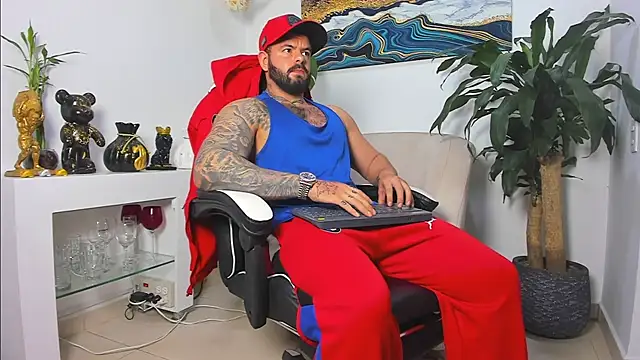 Snapshot of Johnnygrayson1 chatting on 02.13.26 Johnnygrayson1 online show from 02.13.26