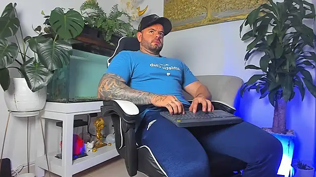 Snapshot of Johnnygrayson1 chatting on 02.26.26 Johnnygrayson1 online show from 02.26.26