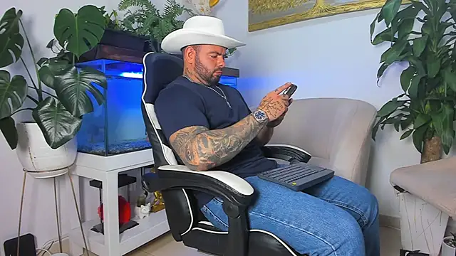 Snapshot of Johnnygrayson1 chatting on 03.01.26 Johnnygrayson1 online show from 03.01.26