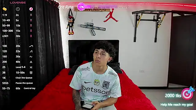 Snapshot of jokergc_2 chatting on 12.22.24 jokergc 2 online show from 12.22.24