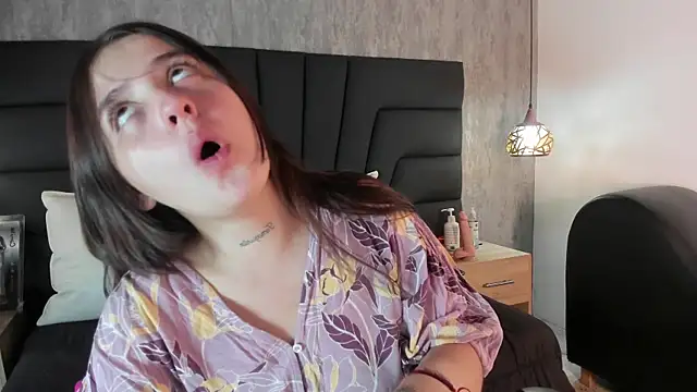 Snapshot of Sabrina_Lennox chatting on 01.27.25 Sabrina Lennox online show from 01.27.25