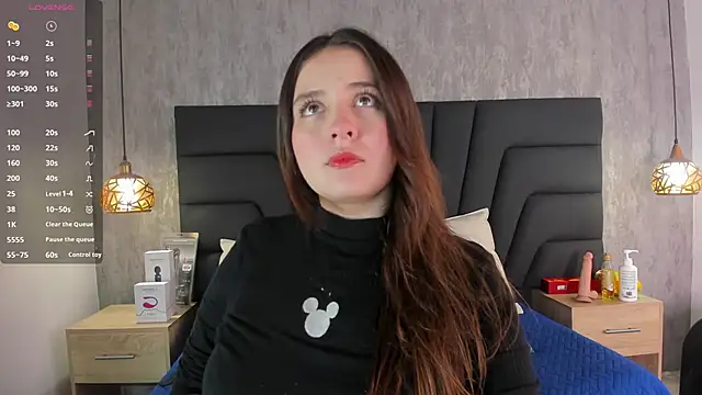 Snapshot of Sabrina_Lennox chatting on 03.19.25 Sabrina Lennox online show from 03.19.25