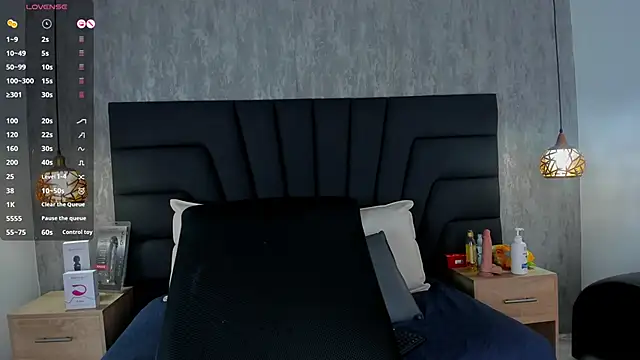 Snapshot of Sabrina_Lennox chatting on 03.22.25 Sabrina Lennox online show from 03.22.25