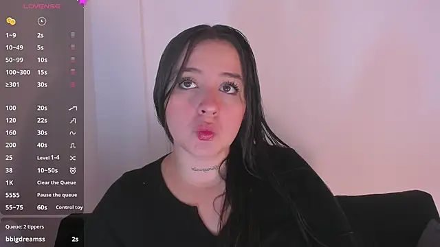 Snapshot of Sabrina_Lennox chatting on 10.12.25 Sabrina Lennox online show from 10.12.25