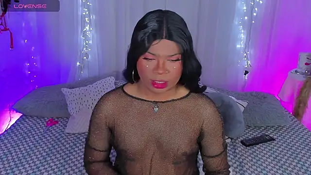 CuteRomi online show from 12.10.24