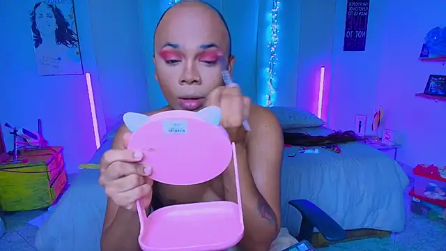 CuteRomi online show from 09.27.25